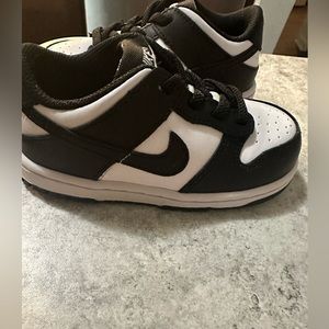 Toddler Nike Dunk (Panda) Size 8c